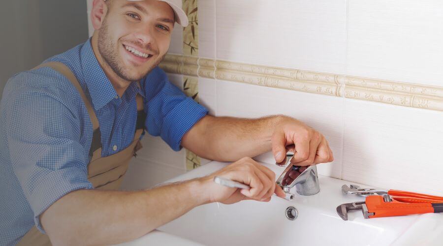 Leak Detection in Russell, IA